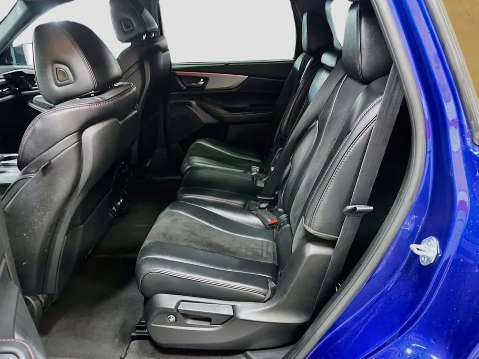 2023 Acura MDX 4th Gen - Image 13 of 20