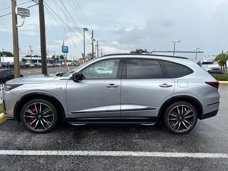 2023 Acura MDX 4th Gen - Image 2 of 13