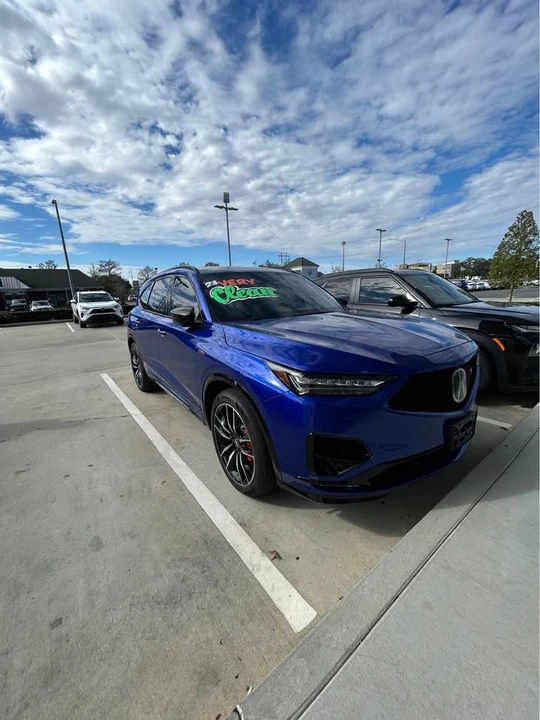 2023 Acura MDX 4th Gen - Image 2 of 18