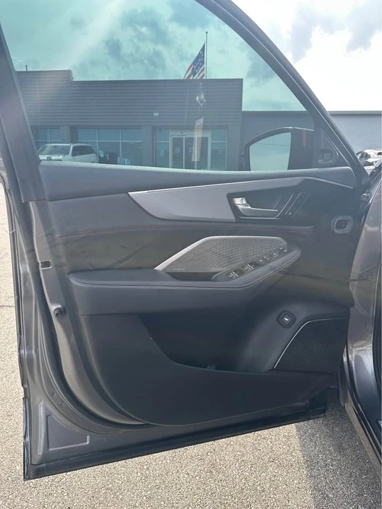 2023 Acura MDX 4th Gen - Image 4 of 13