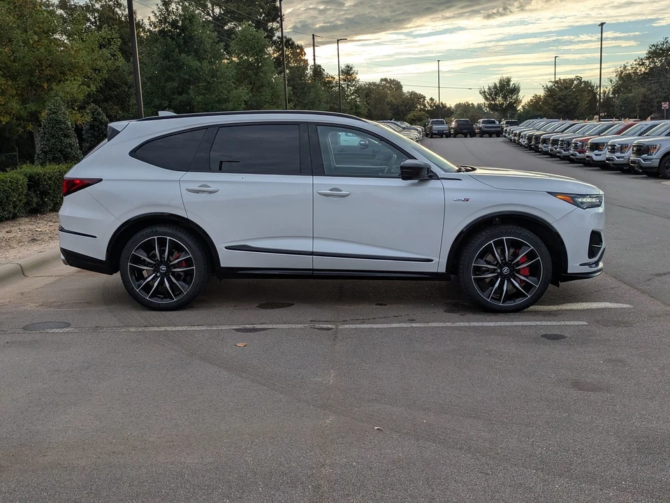 2023 Acura MDX 4th Gen - Image 3 of 21
