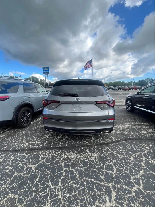 2023 Acura MDX 4th Gen - Image 5 of 10