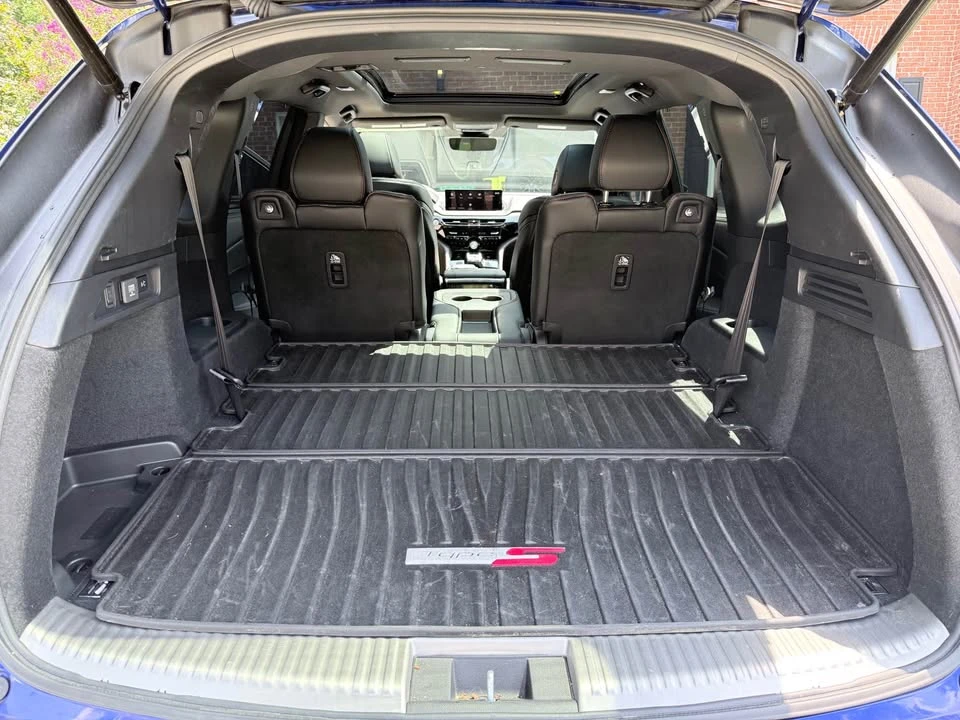 2023 Acura MDX 4th Gen - Image 6 of 15