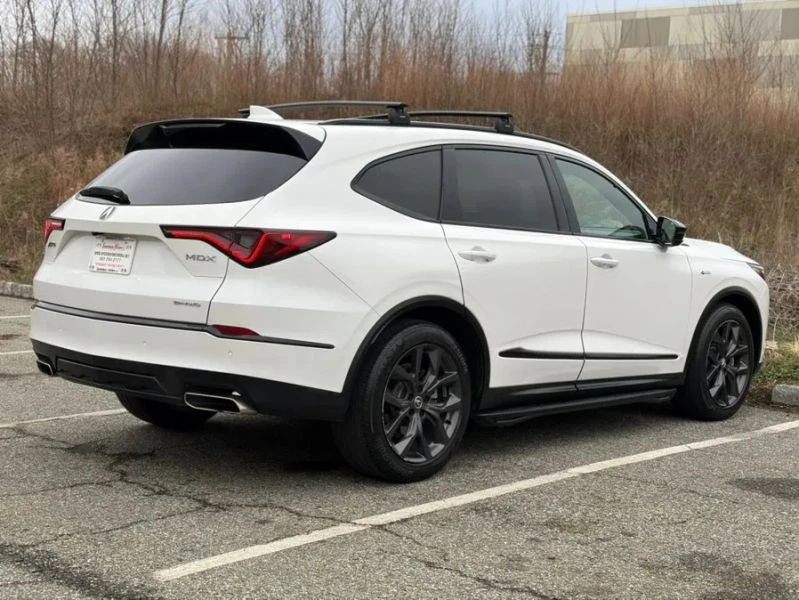 2023 Acura MDX 4th Gen - Image 8 of 12