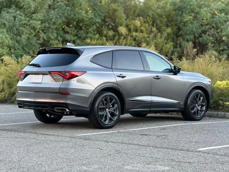 2023 Acura MDX 4th Gen - Image 8 of 12