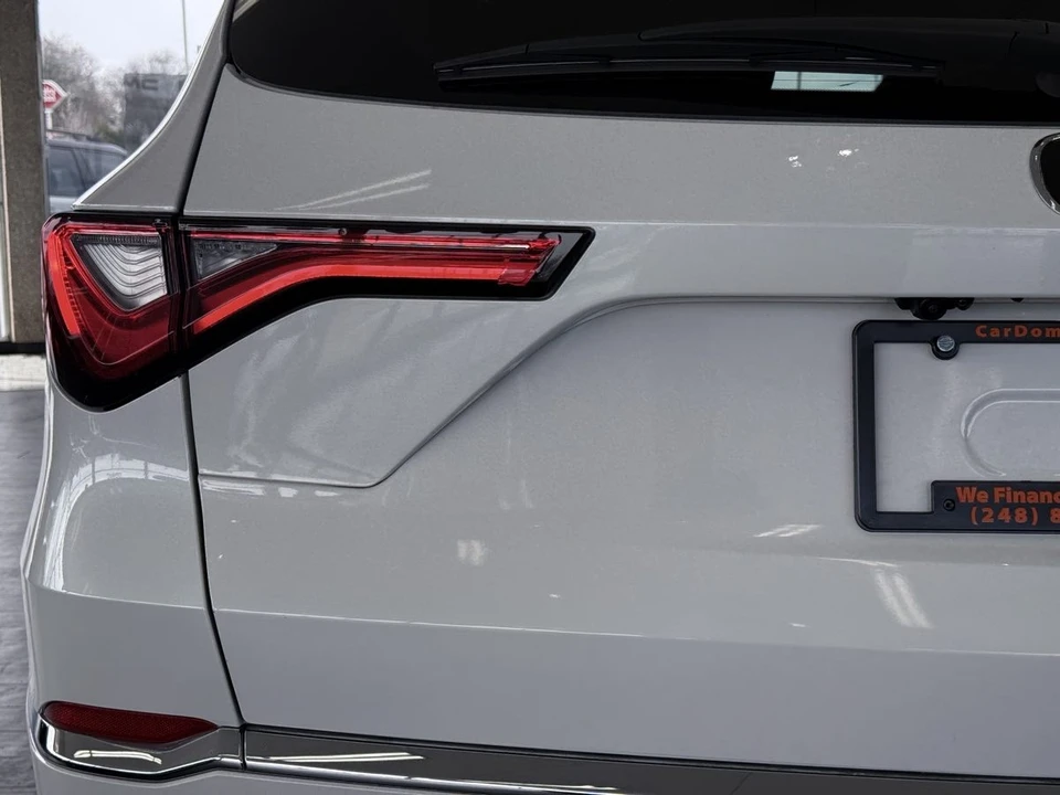 2023 Acura MDX 4th Gen - Image 18 of 21