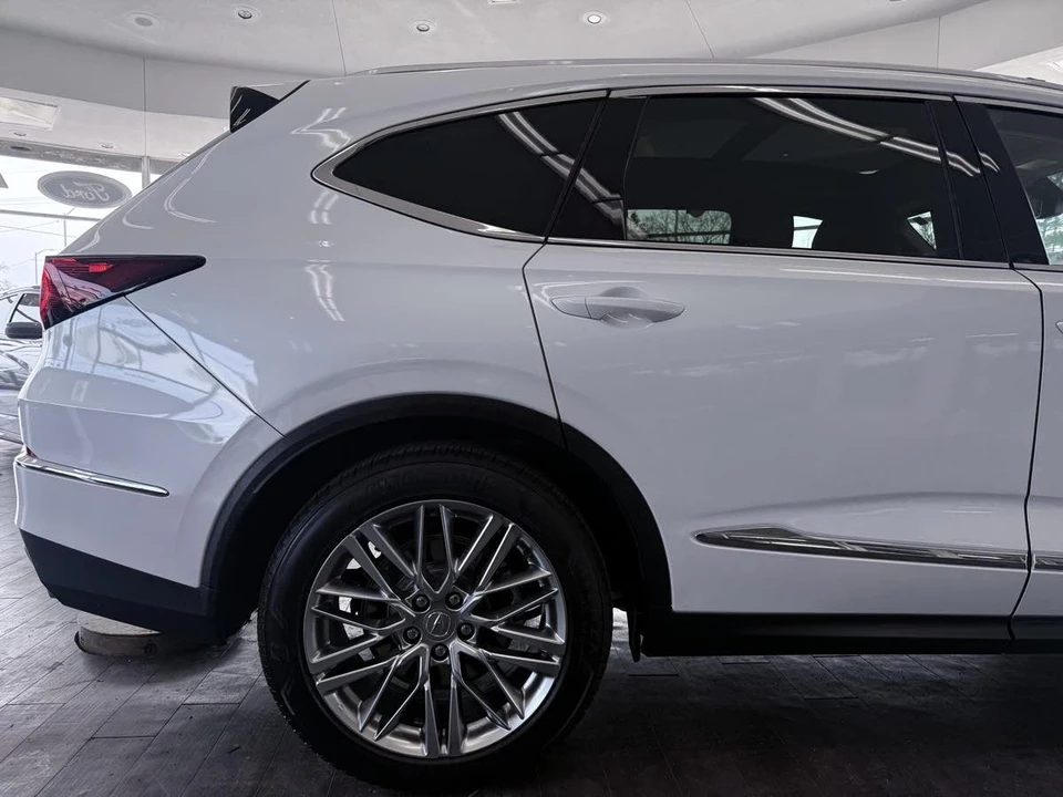 2023 Acura MDX 4th Gen - Image 9 of 21