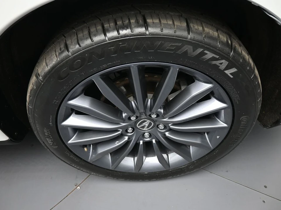 2023 Acura RDX 3rd Gen - Image 13 of 31