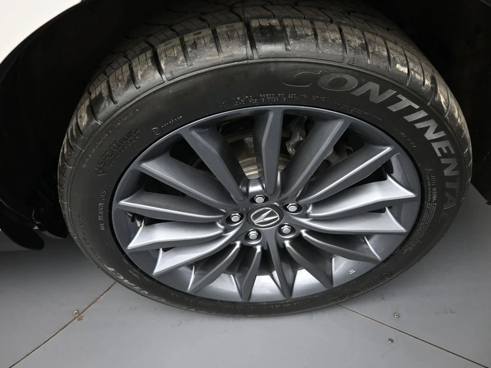 2023 Acura RDX 3rd Gen - Image 15 of 31