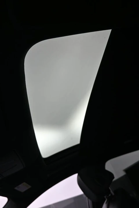 2023 Acura RDX 3rd Gen - Image 18 of 21