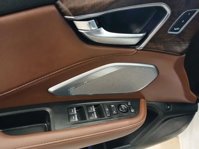 2023 Acura RDX 3rd Gen - Image 11 of 12