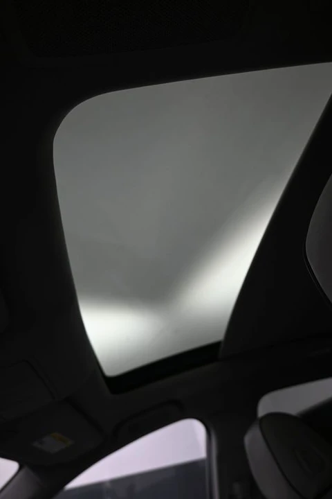 2023 Acura RDX 3rd Gen - Image 18 of 21