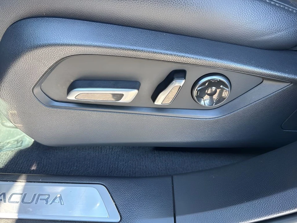 2023 Acura RDX 3rd Gen - Image 10 of 21