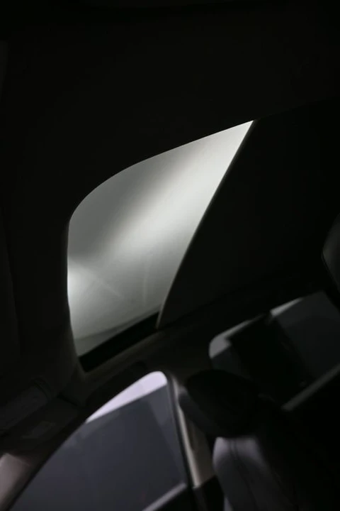 2023 Acura RDX 3rd Gen - Image 18 of 21
