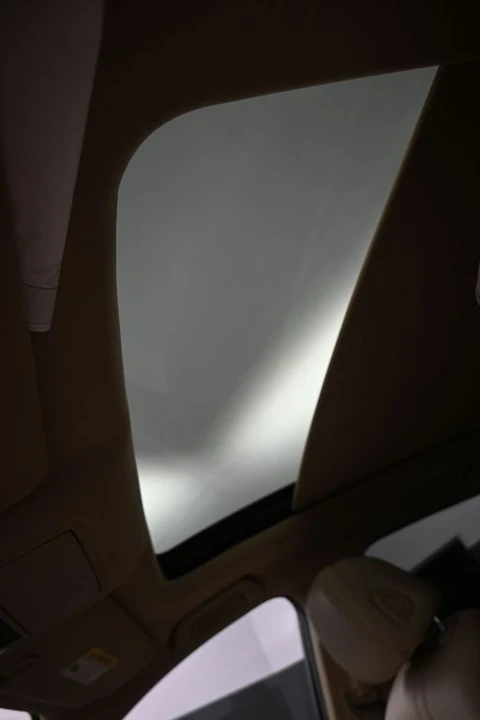 2023 Acura RDX 3rd Gen - Image 18 of 21