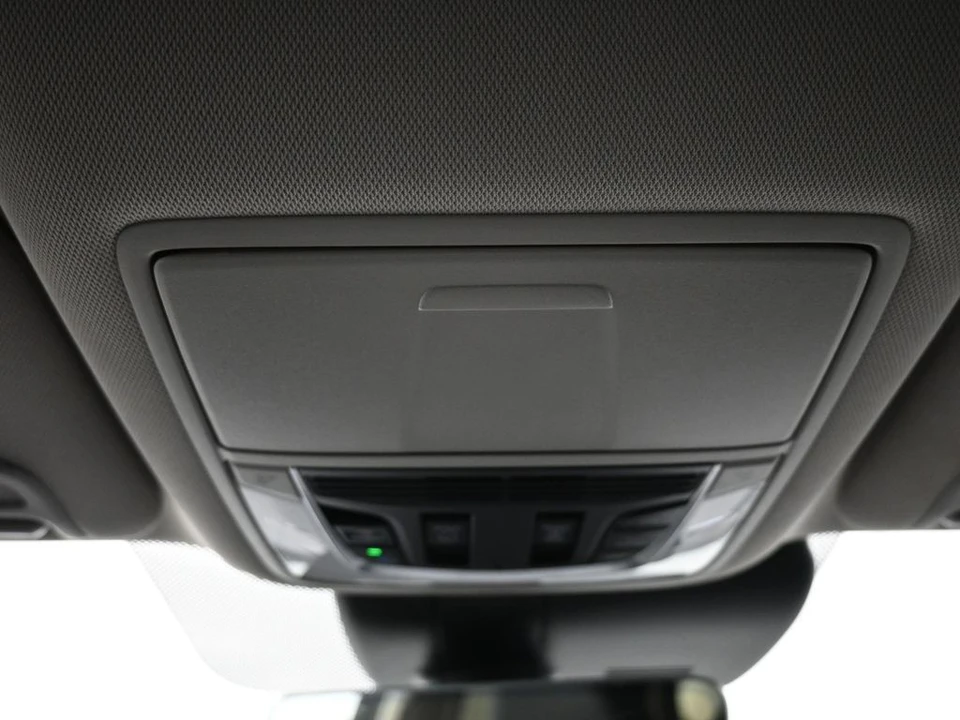 2023 Acura RDX 3rd Gen - Image 17 of 21
