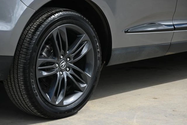 2023 Acura RDX 3rd Gen - Image 10 of 21