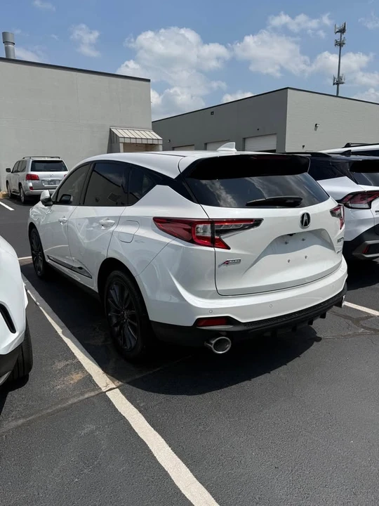 2023 Acura RDX 3rd Gen - Image 5 of 13