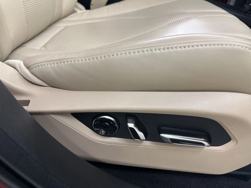 2023 Acura RDX 3rd Gen - Image 19 of 21