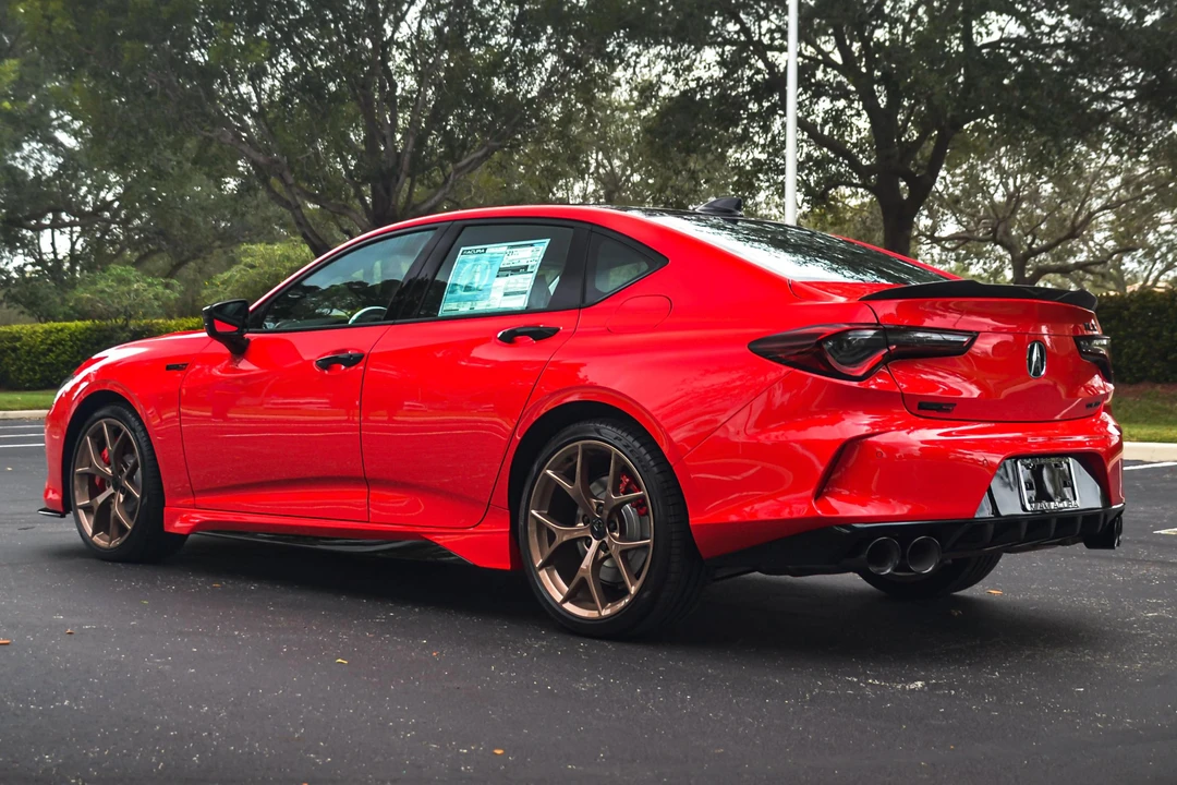 2023 Acura TLX 2nd Gen - Image 4 of 31