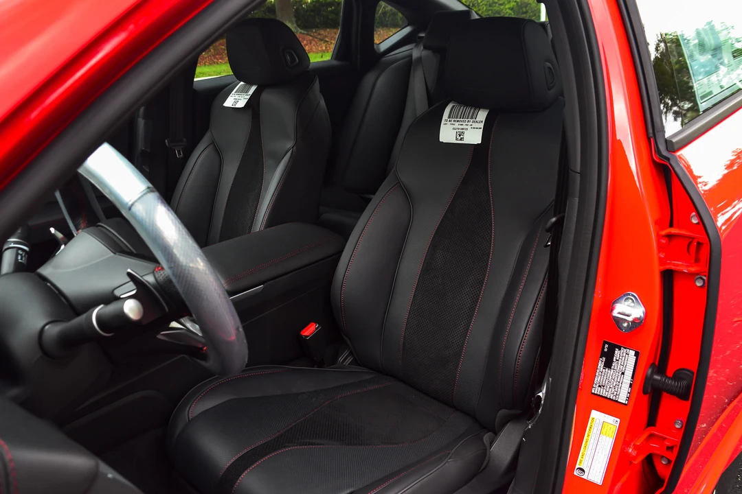 2023 Acura TLX 2nd Gen - Image 26 of 31