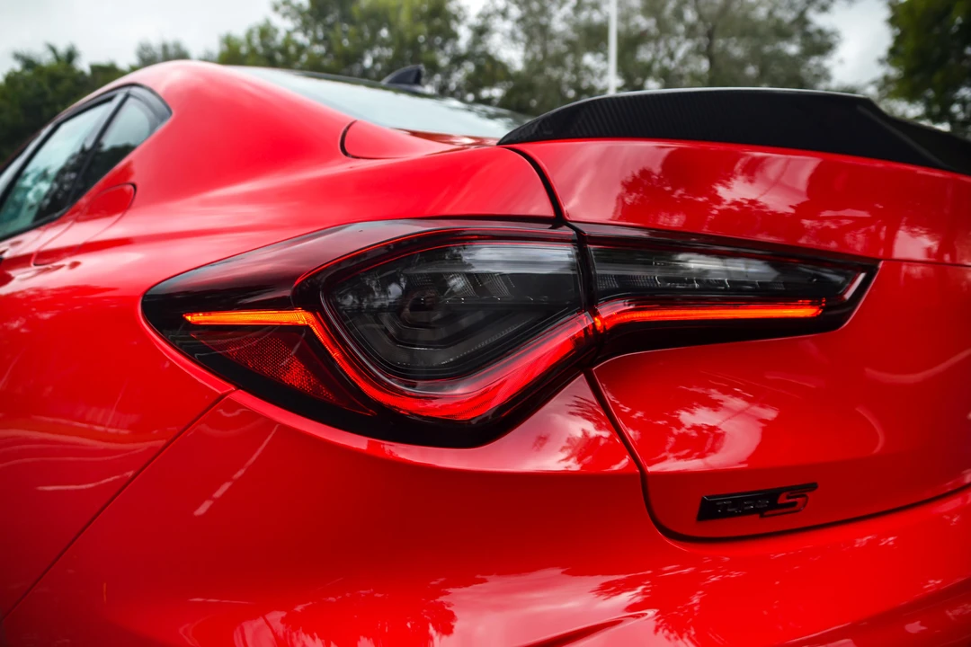 2023 Acura TLX 2nd Gen - Image 14 of 31