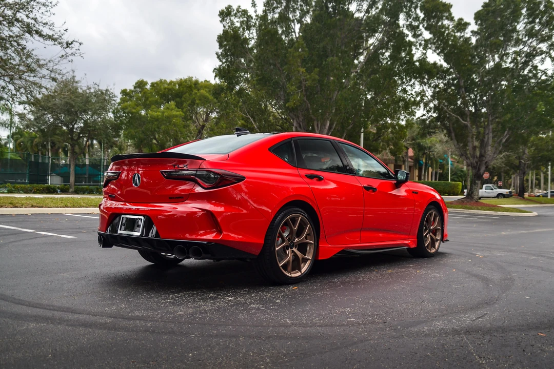 2023 Acura TLX 2nd Gen - Image 8 of 31