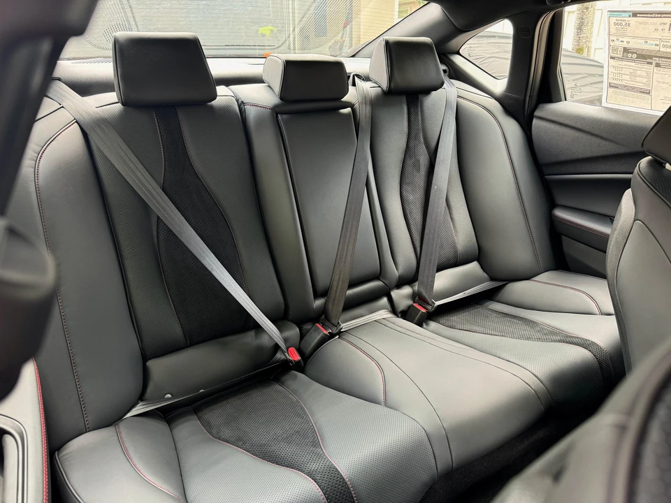 2023 Acura TLX 2nd Gen - Image 27 of 31