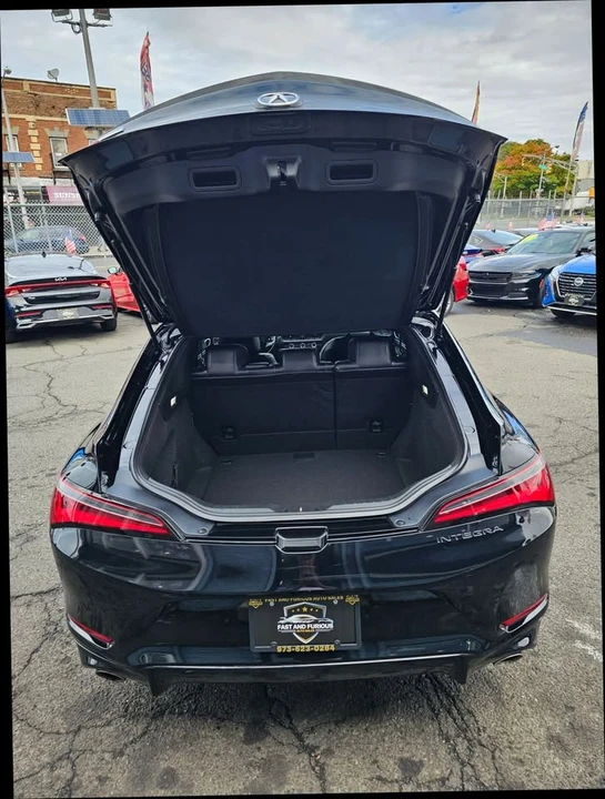 2023 Acura Integra 5th Gen - Image 10 of 11