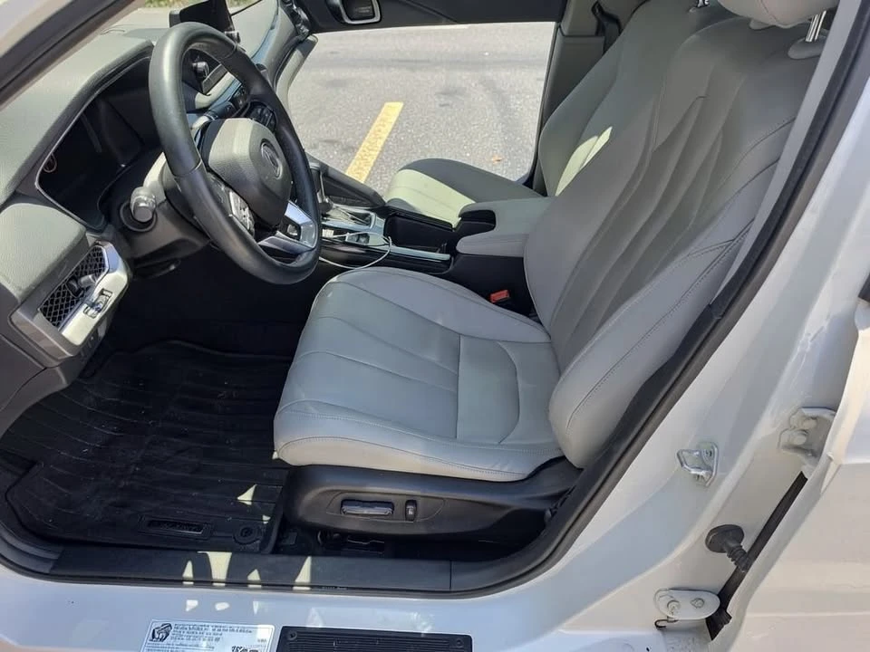 2023 Acura Integra 5th Gen - Image 9 of 10