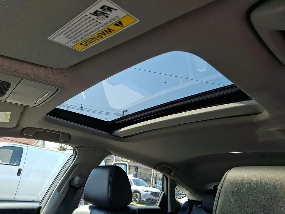 2023 Acura Integra 5th Gen - Image 15 of 20
