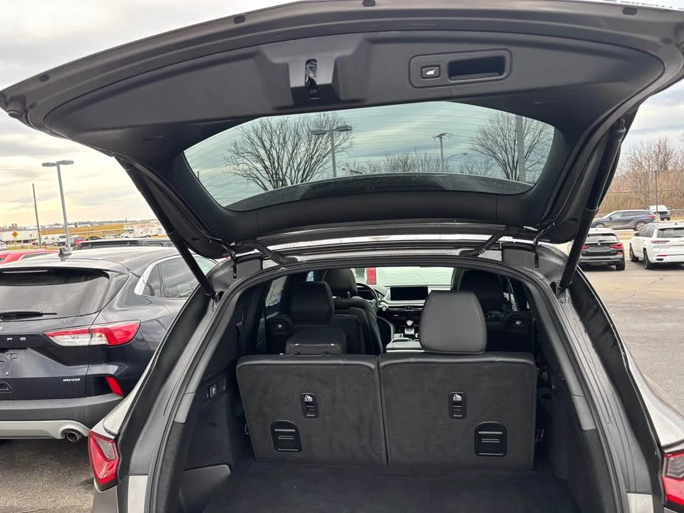 2023 Acura MDX 4th Gen - Image 4 of 9