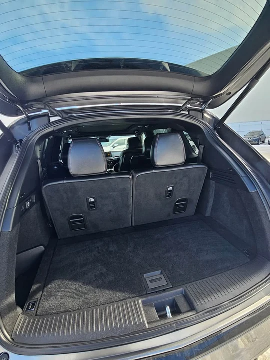 2023 Acura MDX 4th Gen - Image 8 of 11