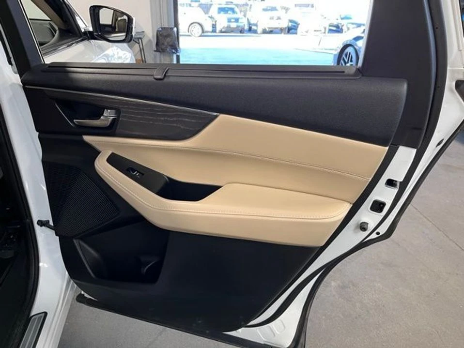 2023 Acura MDX 4th Gen - Image 14 of 20