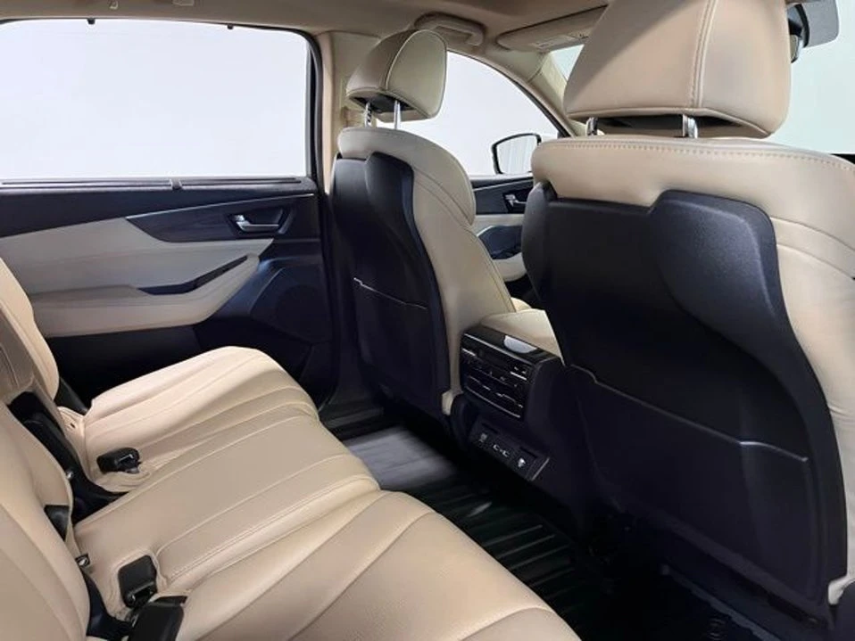 2023 Acura MDX 4th Gen - Image 13 of 20