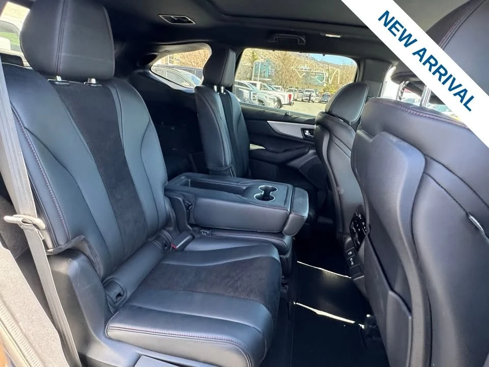 2023 Acura MDX 4th Gen - Image 11 of 20
