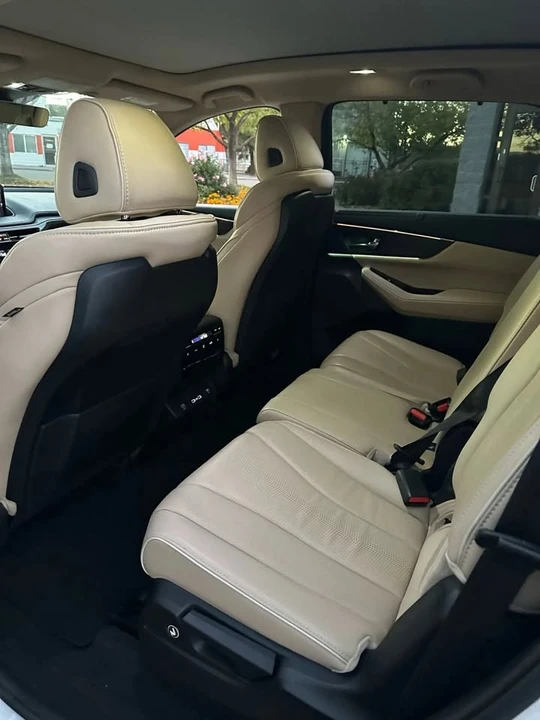 2023 Acura MDX 4th Gen - Image 15 of 20