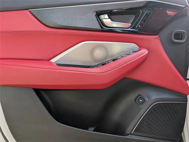 2023 Acura MDX 4th Gen - Image 9 of 20