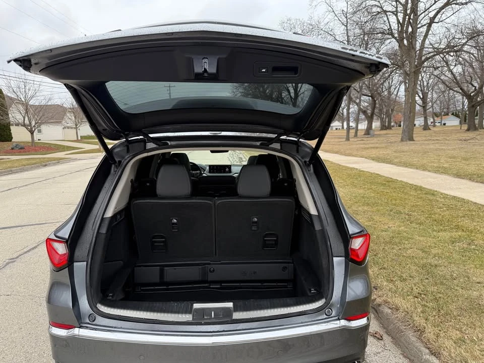 2023 Acura MDX 4th Gen - Image 10 of 20