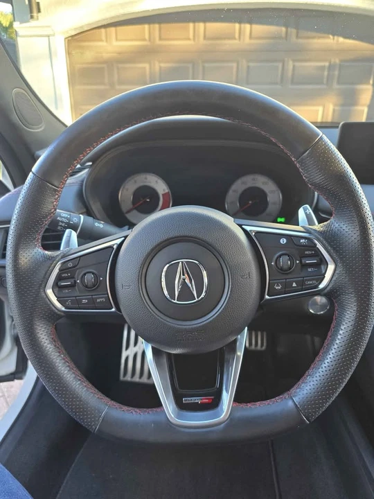 2023 Acura MDX 4th Gen - Image 17 of 18