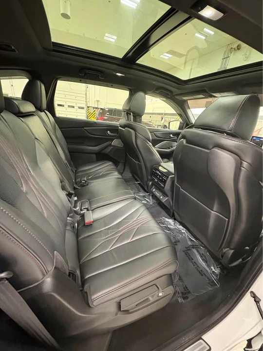 2023 Acura MDX 4th Gen - Image 5 of 10