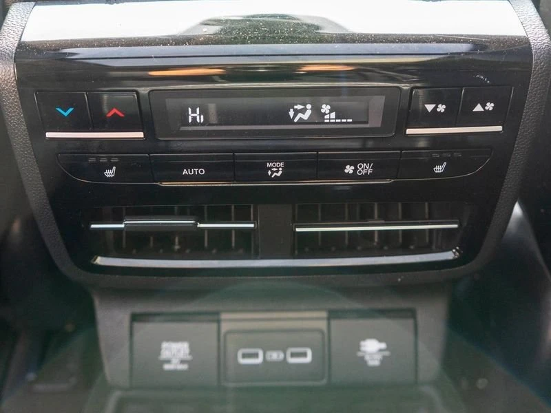 2023 Acura MDX 4th Gen - Image 13 of 18