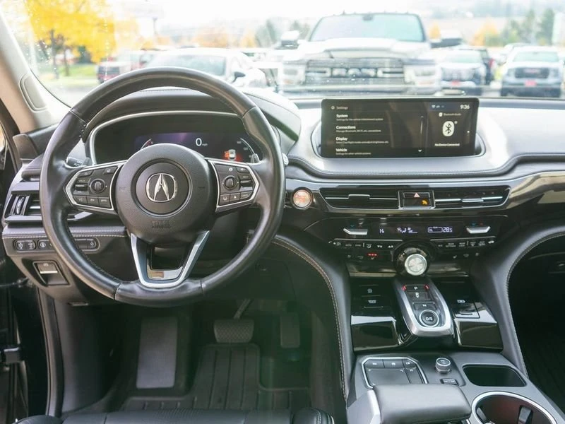 2023 Acura MDX 4th Gen - Image 15 of 18