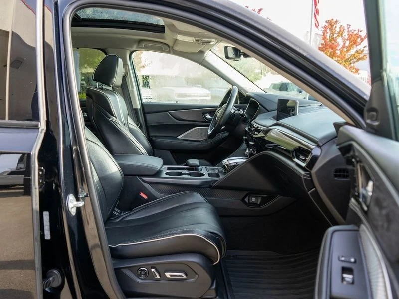 2023 Acura MDX 4th Gen - Image 8 of 18