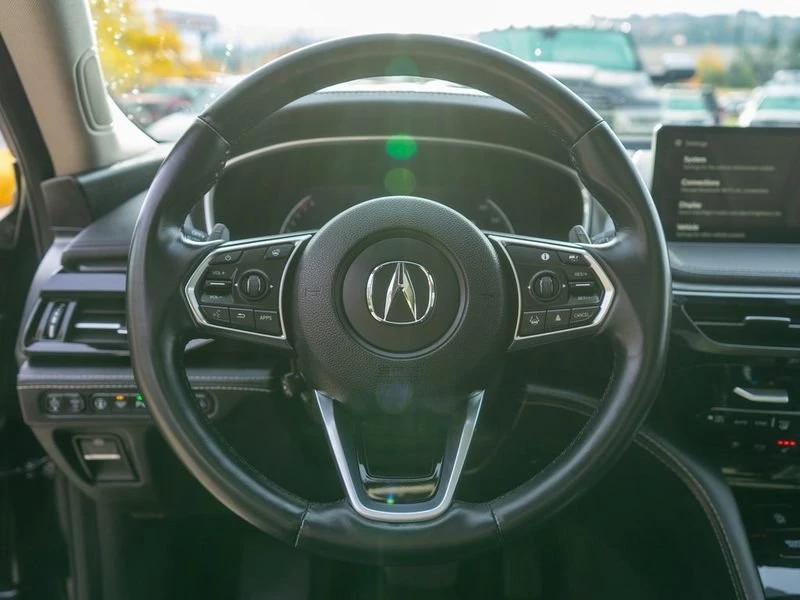 2023 Acura MDX 4th Gen - Image 16 of 18