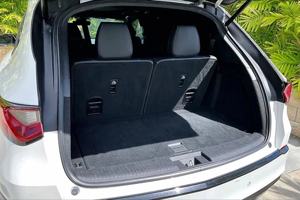 2023 Acura MDX 4th Gen - Image 5 of 12