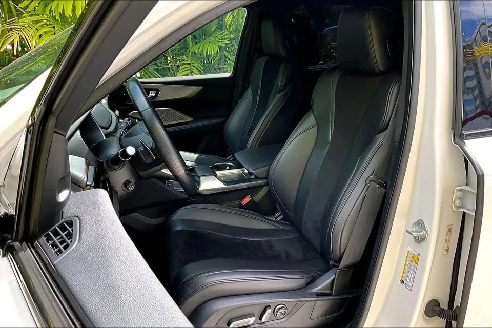 2023 Acura MDX 4th Gen - Image 11 of 12