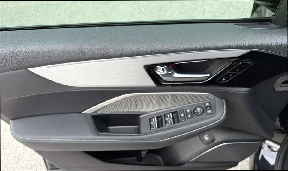 2023 Acura MDX 4th Gen - Image 16 of 20