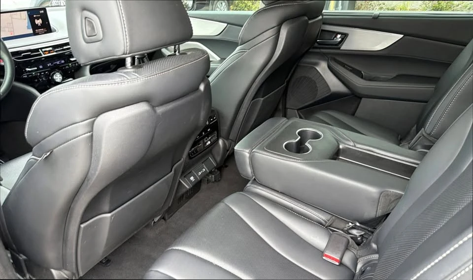 2023 Acura MDX 4th Gen - Image 18 of 20