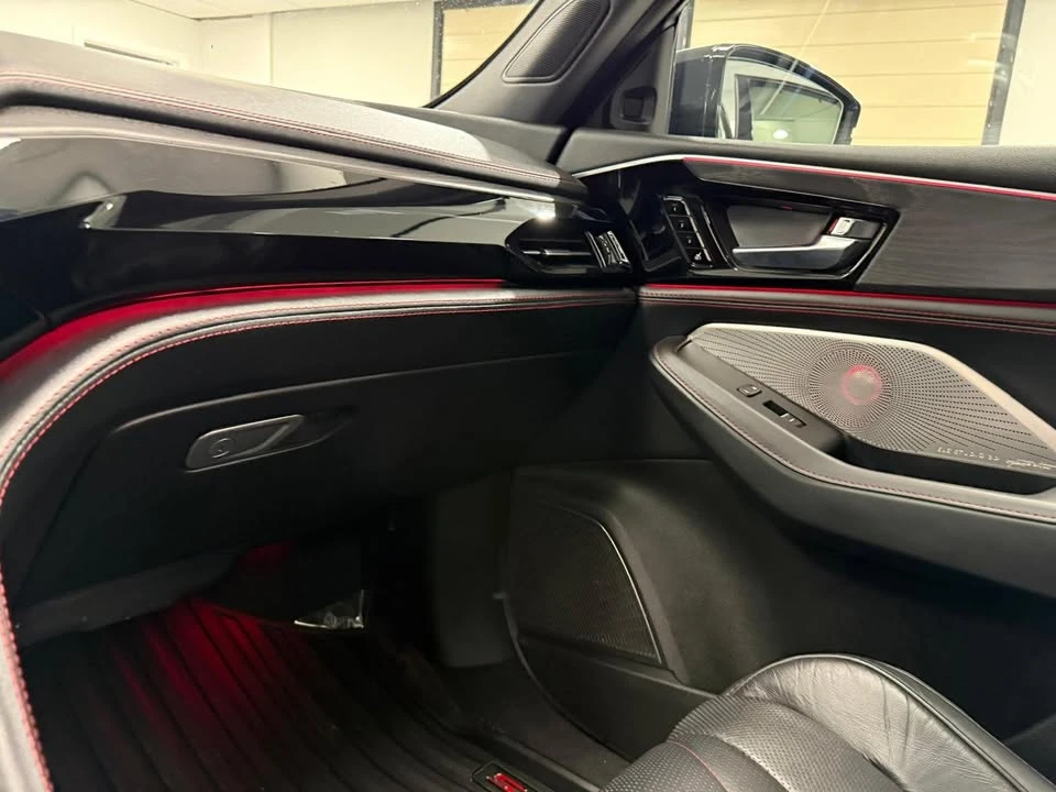 2023 Acura MDX 4th Gen - Image 14 of 17